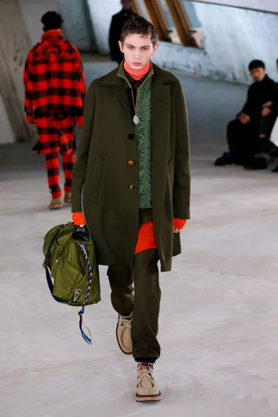 Look 26
